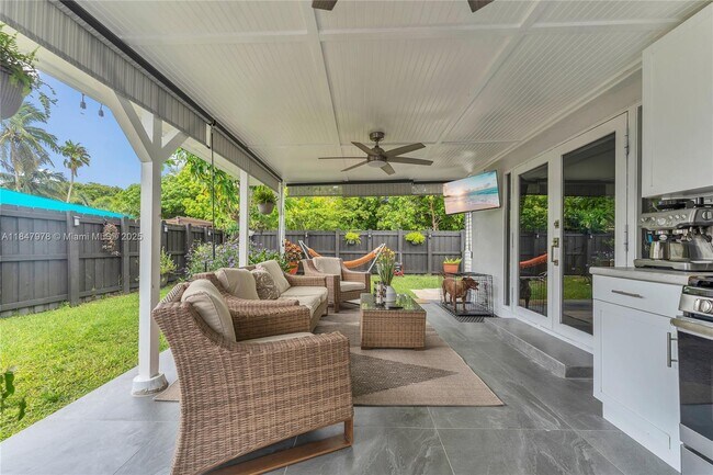 Building Photo - 9530 Jamaica Dr