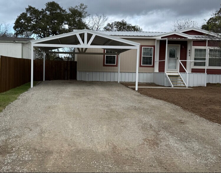 Building Photo - 602 SW 21st St