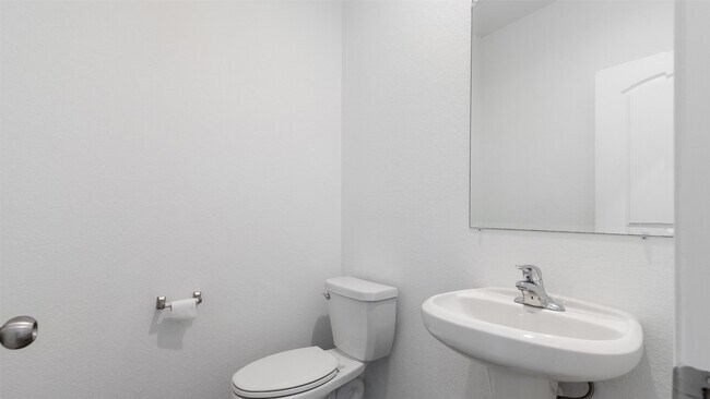 Building Photo - 14040 Thunder Pnes Dr
