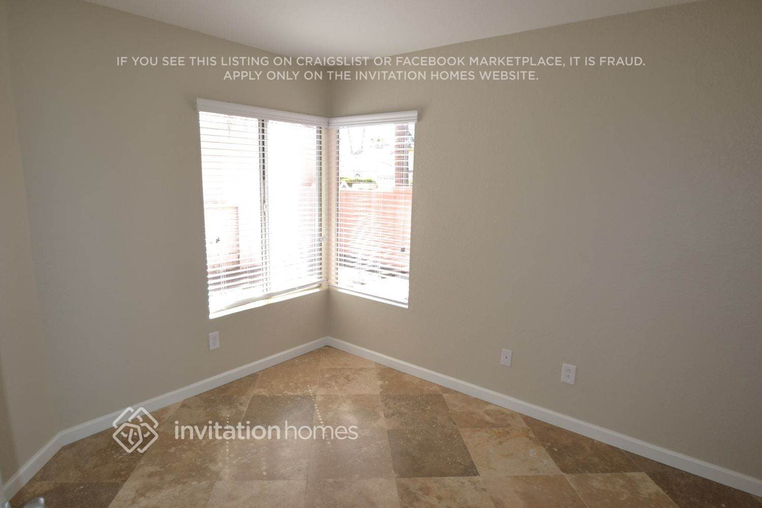 Building Photo - 23798 Vía Olivia