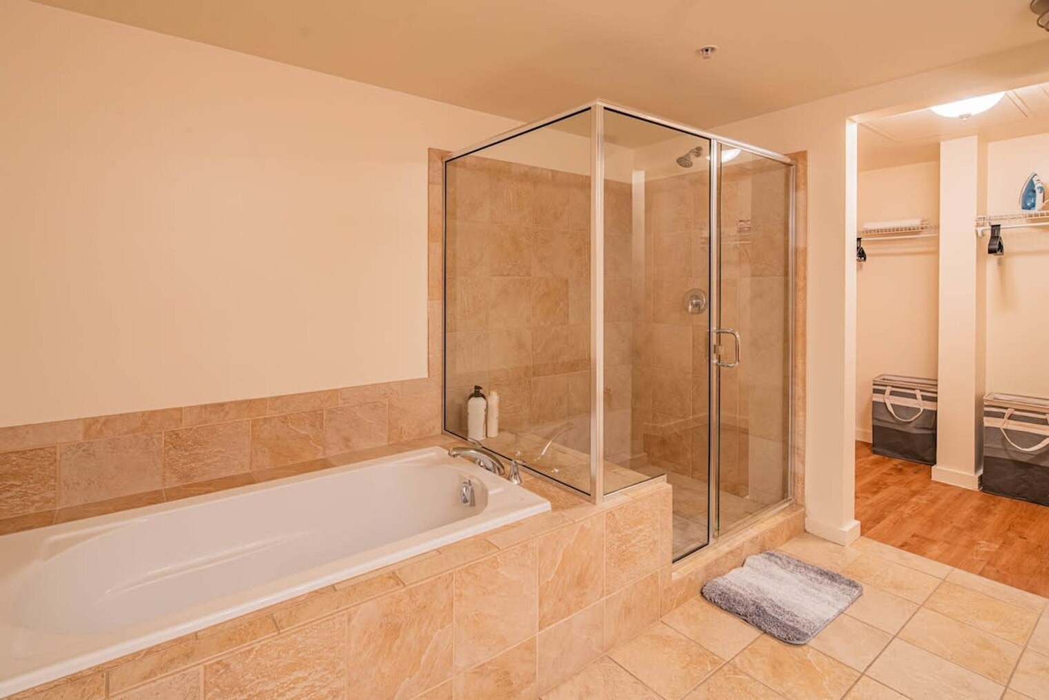 Building Photo - 44 W Monroe St