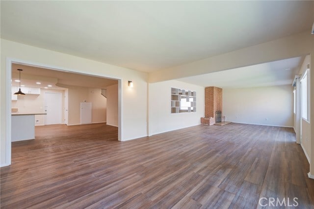 Building Photo - 1443 E Gladwick St