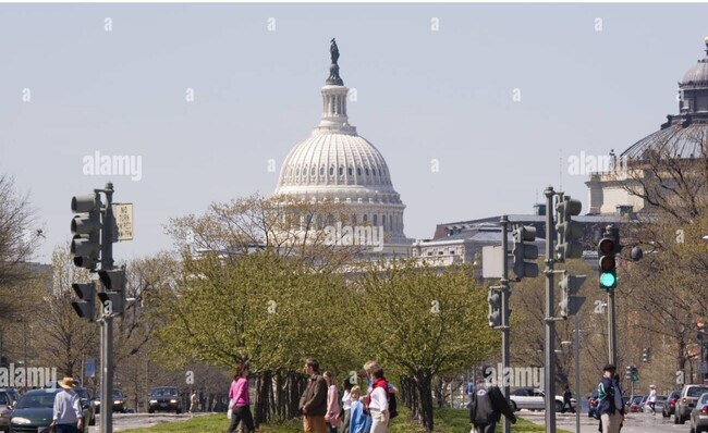 Building Photo - 1423 K St SE