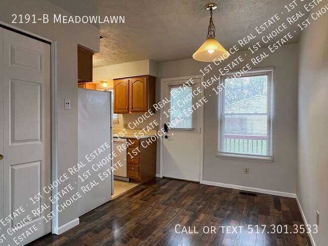 Building Photo - 2191-B Meadowlawn-