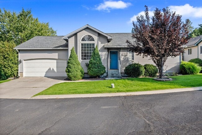 Primary Photo - Spacious Latah Valley Home - Gated Community