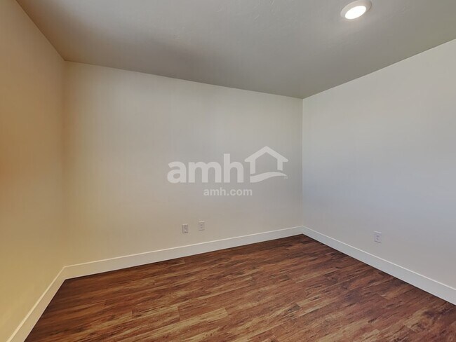 Building Photo - 6683 W Achievement St