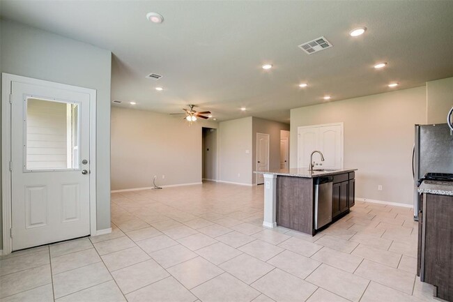 Building Photo - 25607 Northpark Spruce Dr