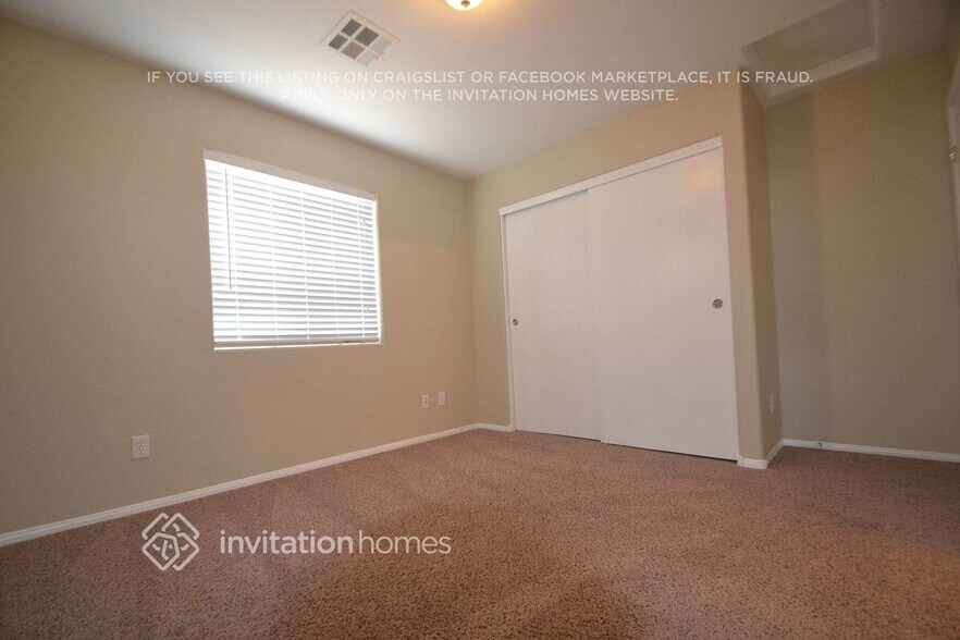 Building Photo - 6098 Aripeka St