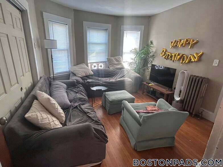 Building Photo - 248 Powder House Blvd