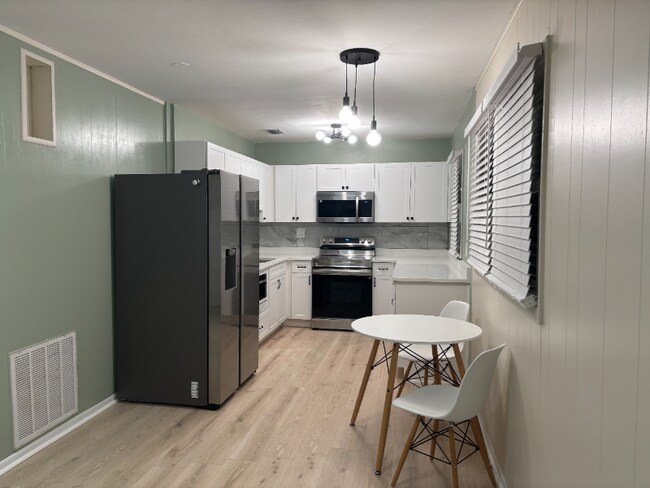 Primary Photo - 7661 18th Way N