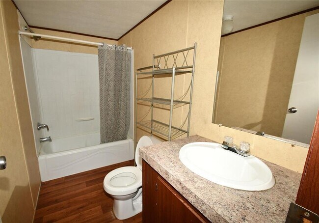 Building Photo - 703A San Jacinto St