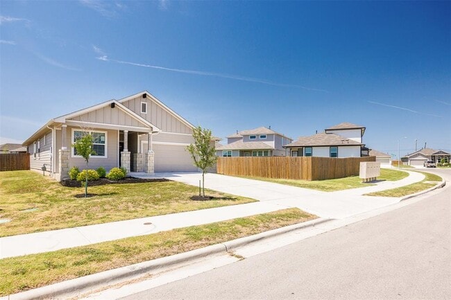Building Photo - 115 Big Cypress Byu Rd