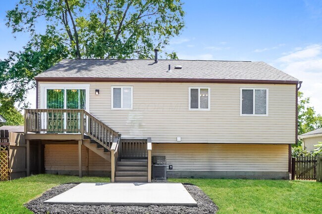 Building Photo - 3137 Dewbourne Dr