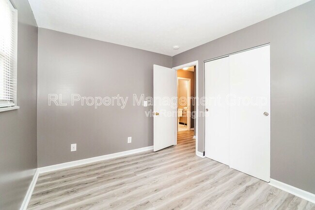 Building Photo - 1422 Weldon Ave