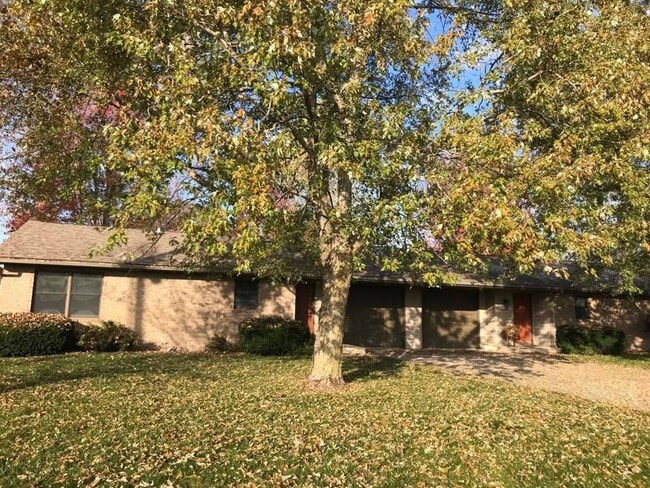 Building Photo - 1025 W Hoppus Rd