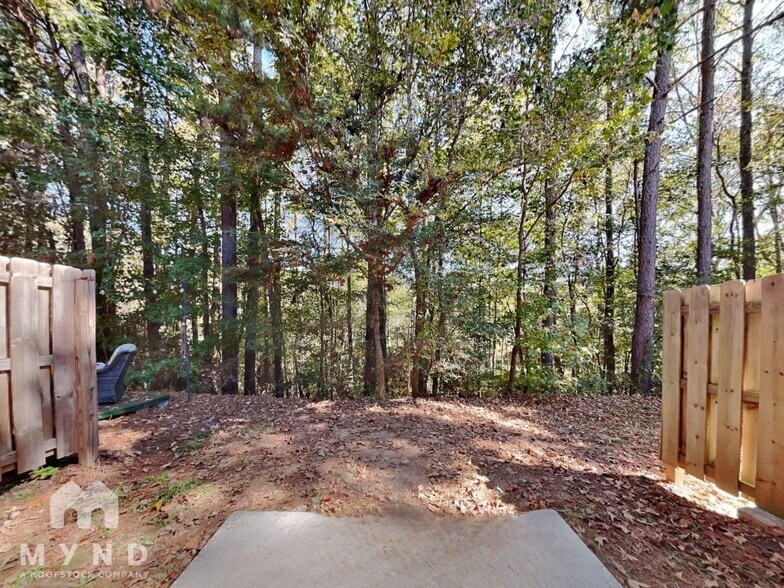 Building Photo - 8370 Douglass Trail