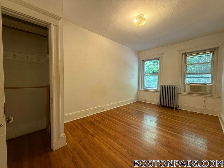 Building Photo - 37 Dwight St