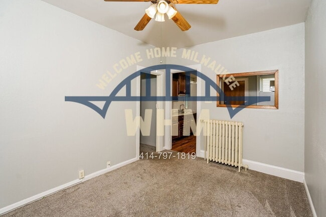 Building Photo - 3650 E Barnard Ave