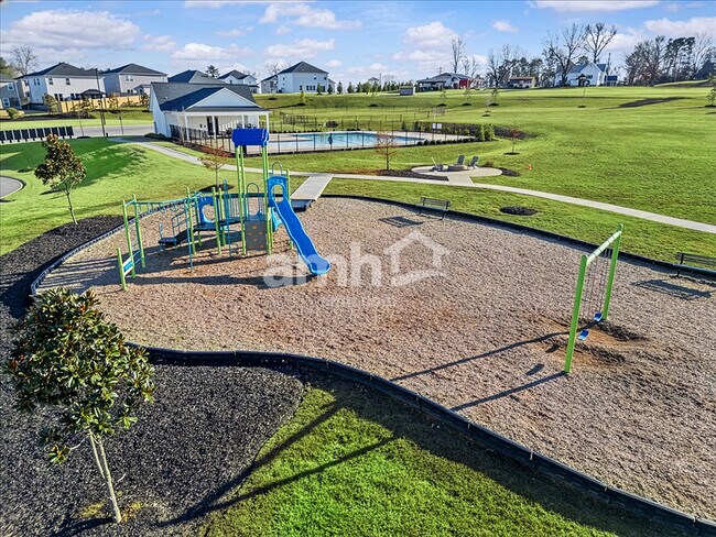 Building Photo - 1088 Appalachian Dr