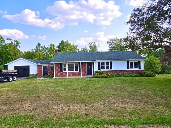 Building Photo - 1270 Ridge Rd