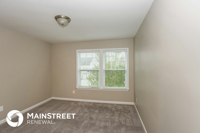 Building Photo - 693 Nannyberry Ln