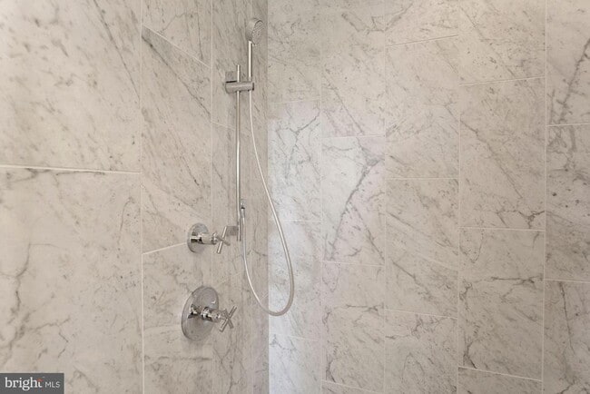 Building Photo - 203 Montgomery St