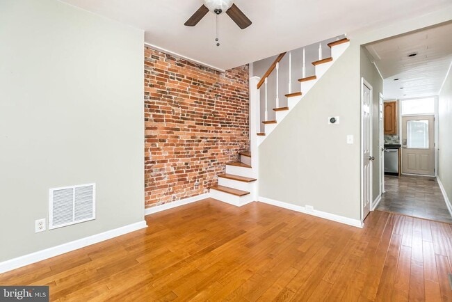 Building Photo - 1315 Webster St