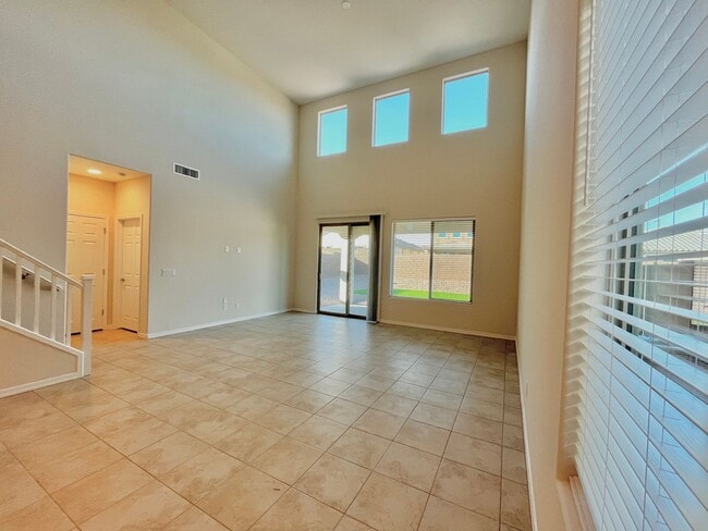 Building Photo - Home in Litchfield Park at Canyon Views! 2 MASTER SUITES!