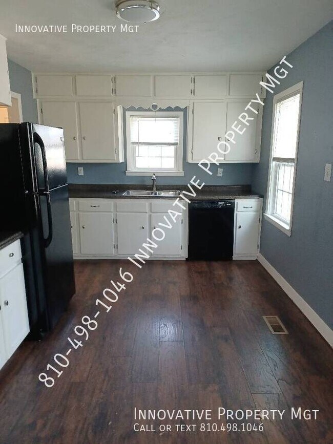 Building Photo - 4354 Elms Rd