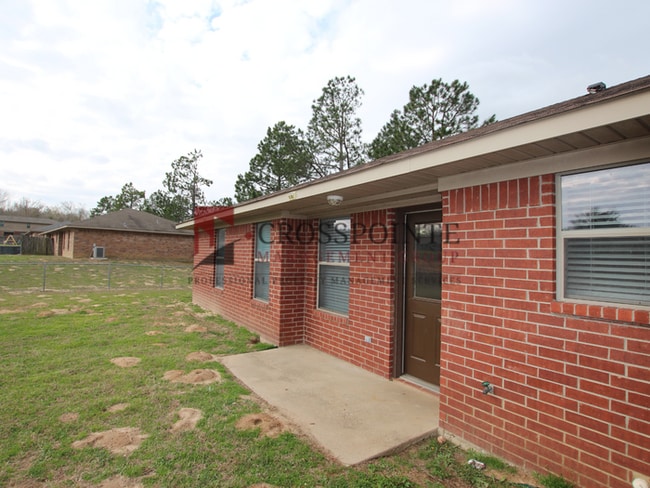 Building Photo - Coming Soon! 3 Bedroom Duplex for Rent in Lindale!