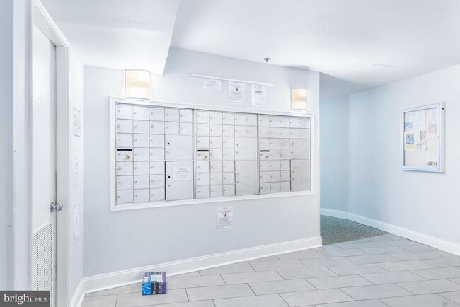 Building Photo - 3313 Wyndham Cir