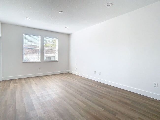 Building Photo - Malena Park - Brand New Townhouse Availabl...