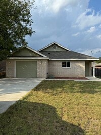 Building Photo - Newer Construction 3/2