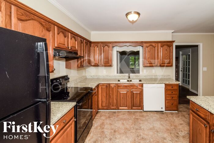Building Photo - 1416 Brewster Cir