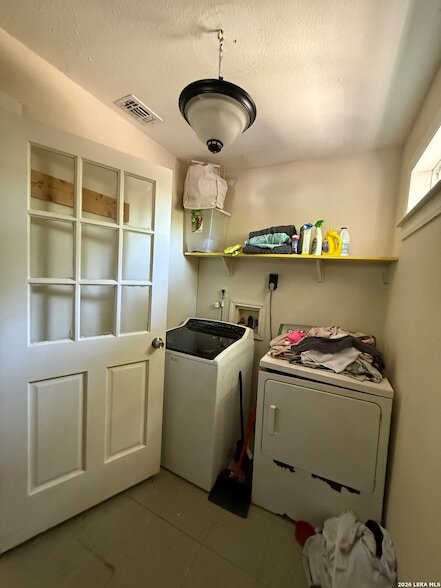 Building Photo - 630 W Gramercy Pl