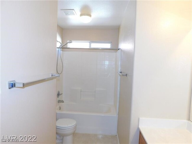 Building Photo - 2413 Belt Buckley Dr