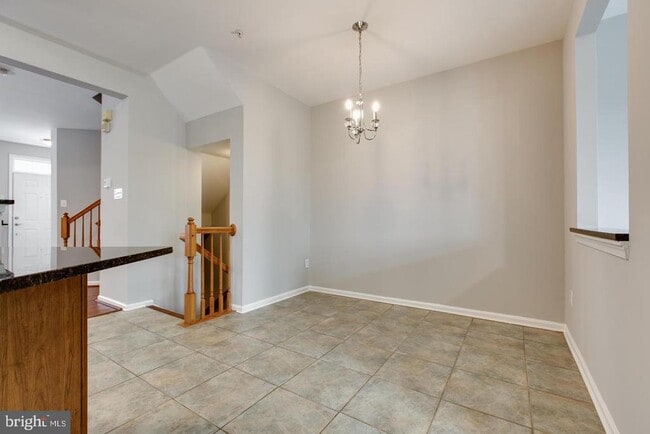 Building Photo - 8832 Papillon Dr