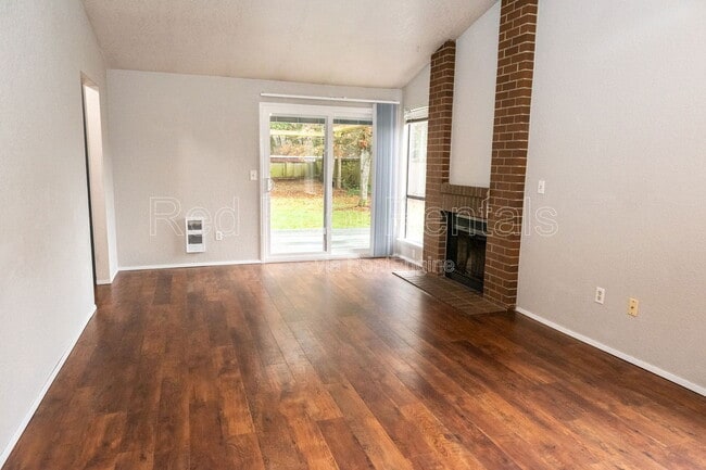 Building Photo - 13702 14th Ave S