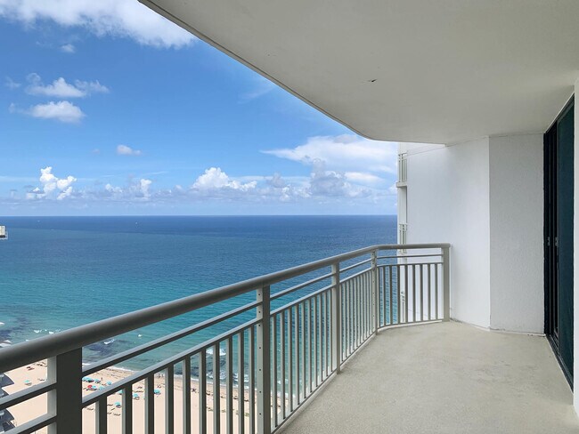 Building Photo - 3000 N Ocean Dr