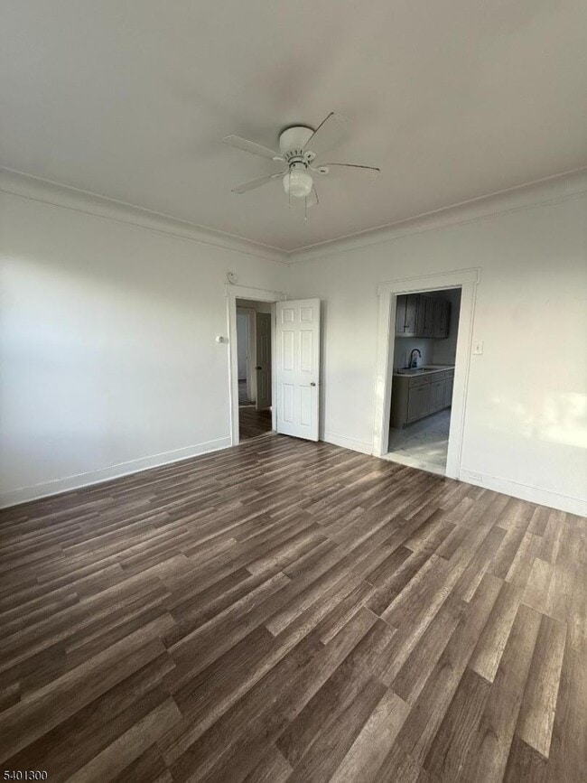 Building Photo - 85 Sunnyside Terrace