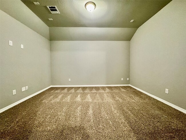 Building Photo - 28622 Monarch Cliffs Dr