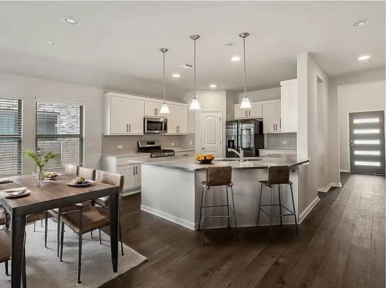 Kitchen/dinning - 420 Blue Oak Blvd