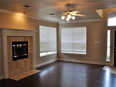 Building Photo - 5028 Enclave Ct