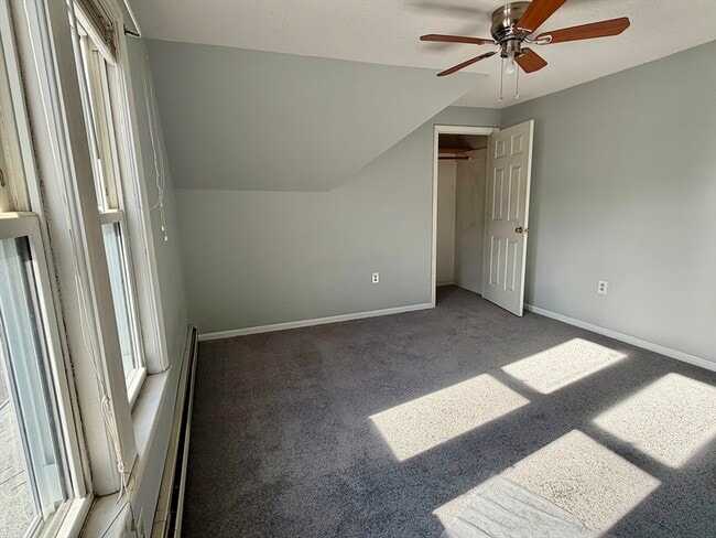 Building Photo - 17 Park Ave