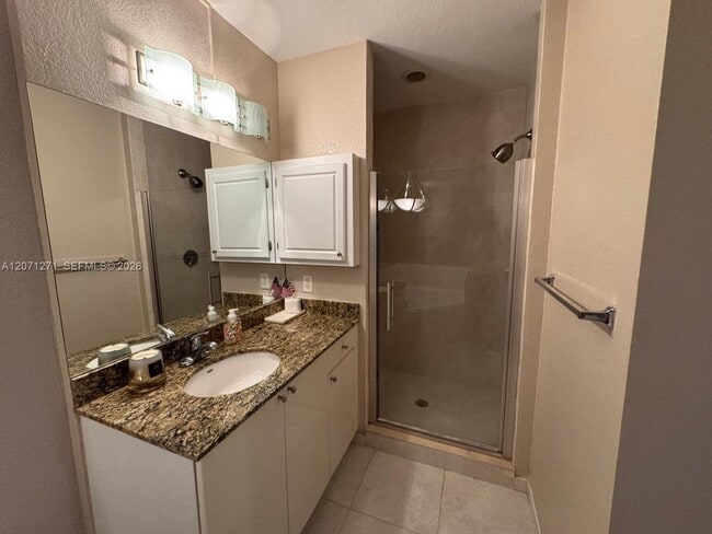Building Photo - 1830 Radius Dr
