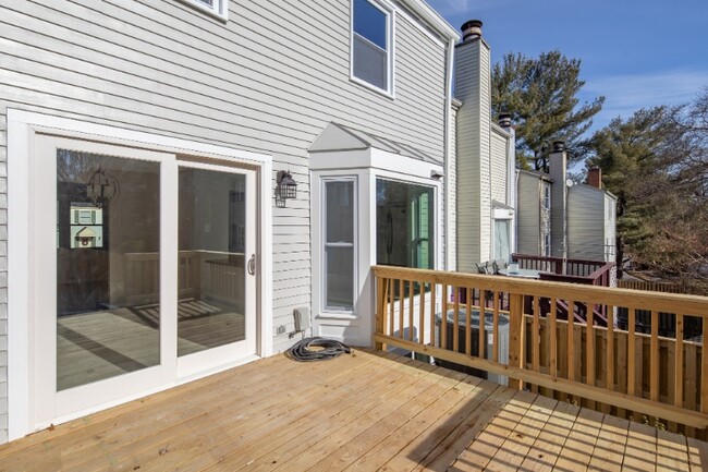 Building Photo - 2924 Piney Grove Ct
