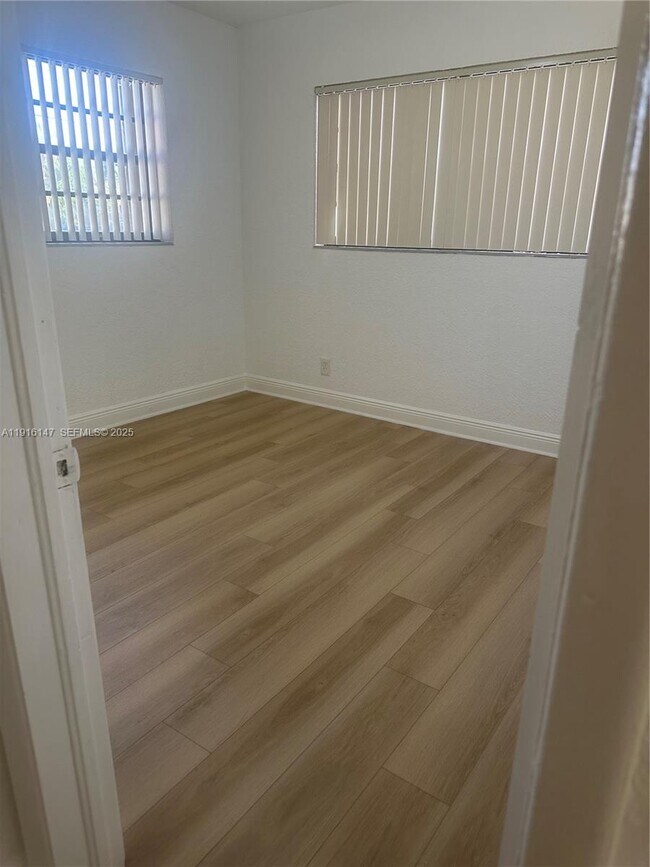 Building Photo - 1801 SW 25th Ave