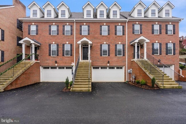 Building Photo - 1553 Rivertown Pl