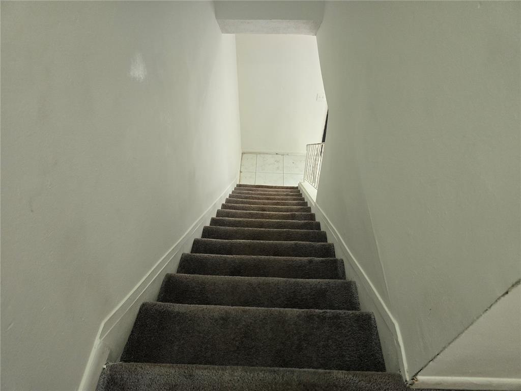 Building Photo - 1231 Seaview