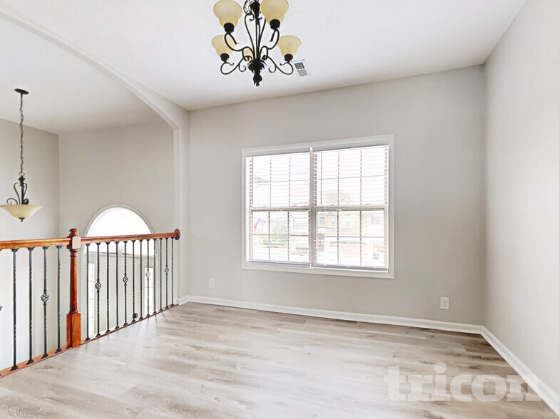 Building Photo - 2849 Brewster Drive